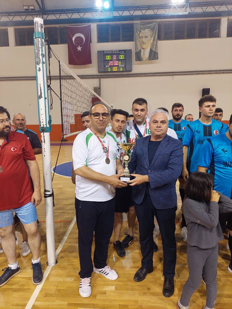 Kaymakaml k Voleybol Turnuvas Finali